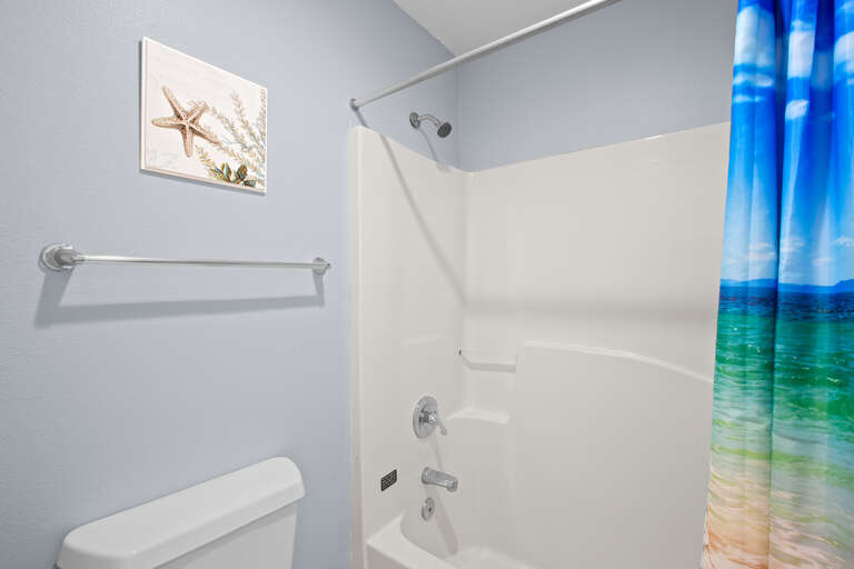 Crystal Sands 307B Guest Bathroom Alt