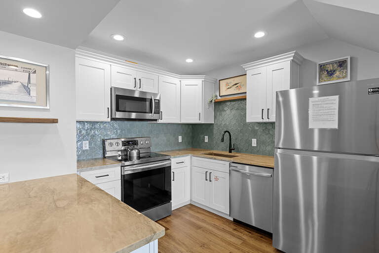 Crystal Sands 308B Kitchen Alt