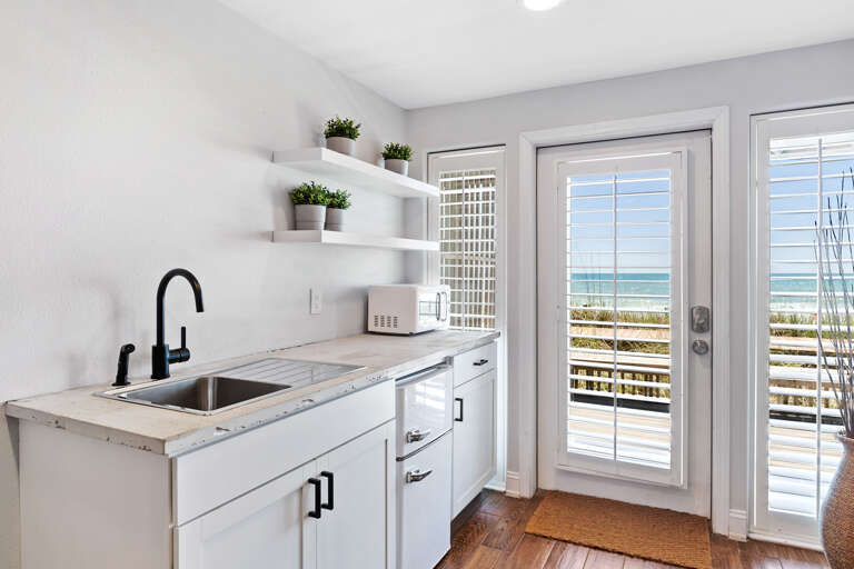 23-Costa-Del-Sol-B2-Kitchenette