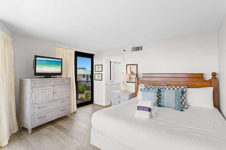 Beachside Towers I 4040 Master Bedroom Alt