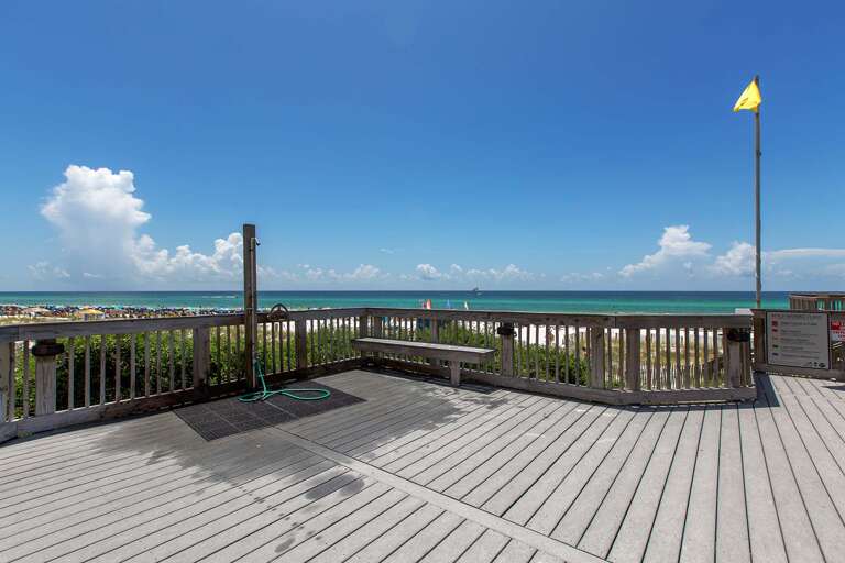 Beachside-Towers-I-Outdoor-Shower