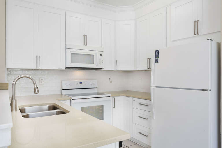 22-Sea-Spray-Guest-House-Kitchen