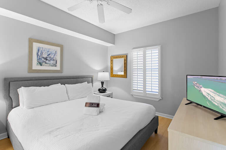 23-Majestic-Sun-509A-Primary-Bedroom 23-Majestic-Sun-509A-Primary-Bedroom