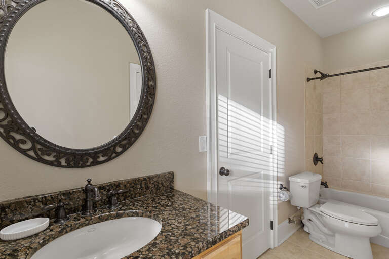 23-Whitesand-Guest-Bath-3