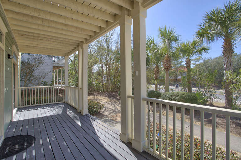 22-Seascape-Front-Porch