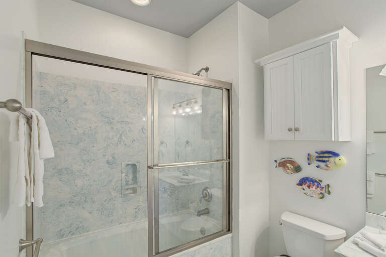 21-Under-The-Sea-Bathroom-2