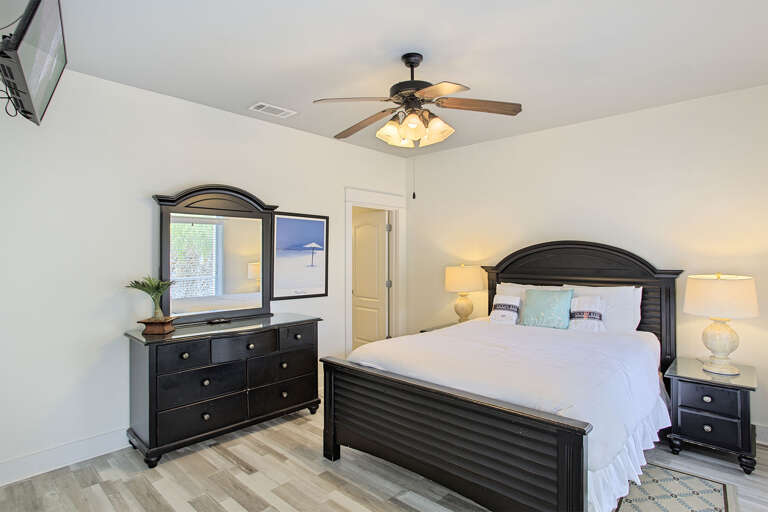 21-Under-The-Sea-Bedroom-2