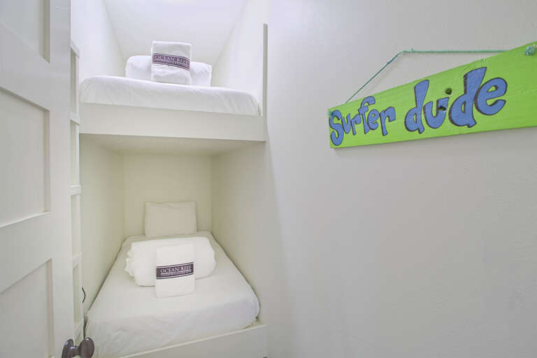 22-Crystal-View-Bunk-Nook
