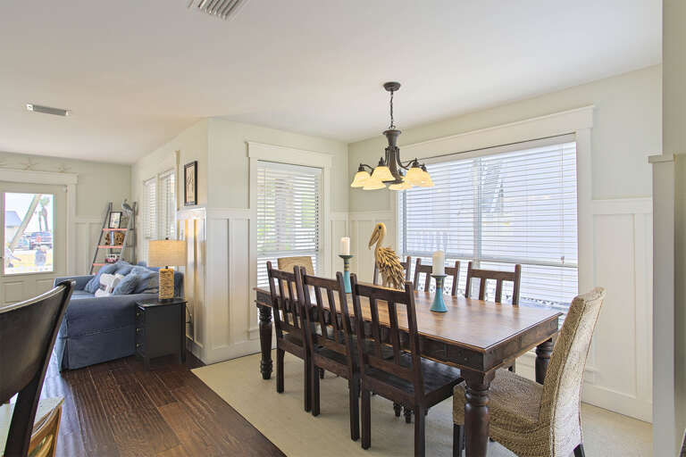 22-Crystal-View-Dining