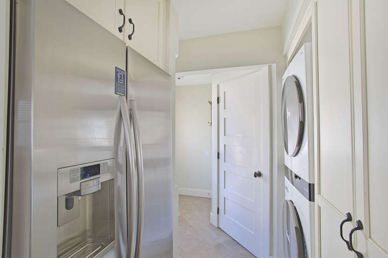 22-Crystal-View-Laundry