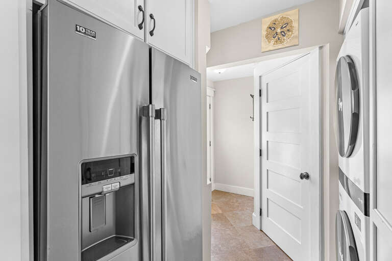 Crystal View Kitchen Alt 3