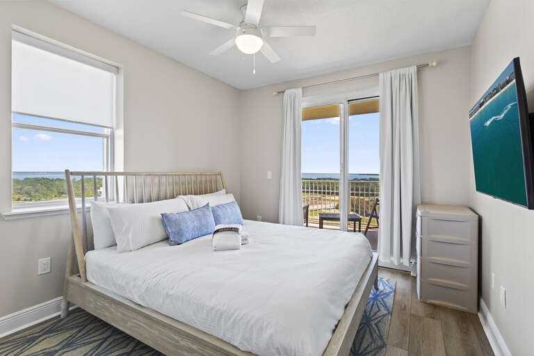 24-Ariel-Dunes-II-1410-Guest-Bedroom