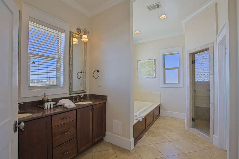 19-Dune-Vista-Master-Bath