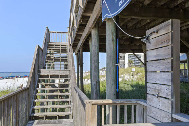 22-Summerhaven-Outdoor-Shower