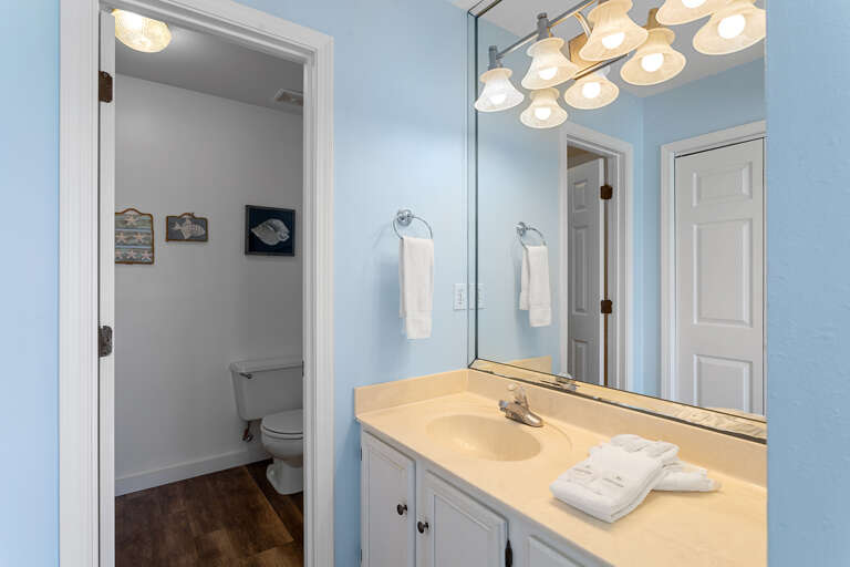 24-Summerhaven-1-Primary-Bathroom