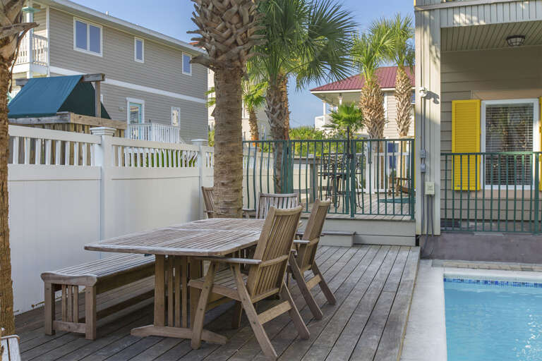Enjoy Lunch on the Patio!