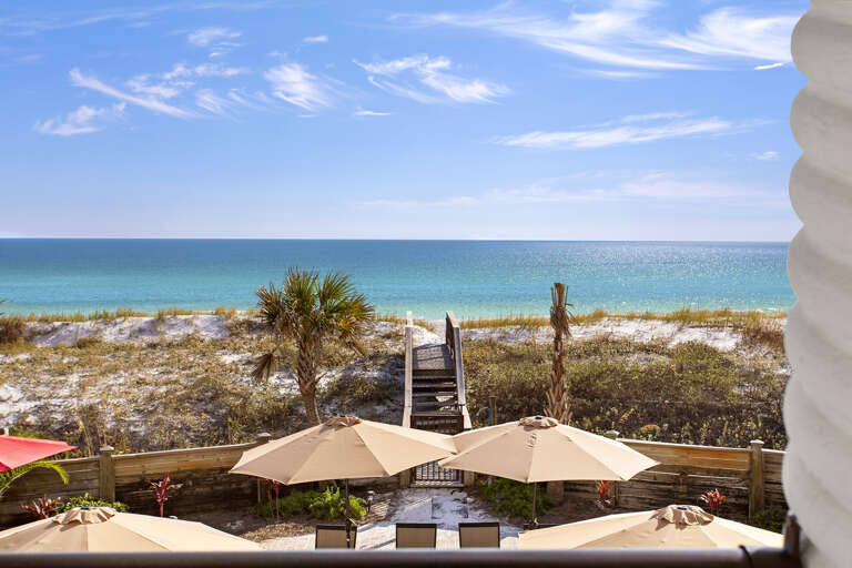 Villa Vittoria Balcony Alt