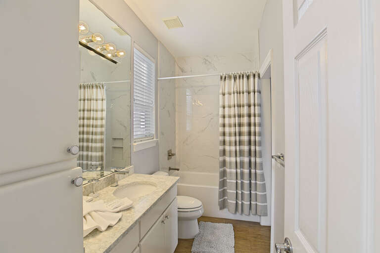 20-All-About-The-View-Bathroom-2 20-All-About-The-View-Bathroom-2