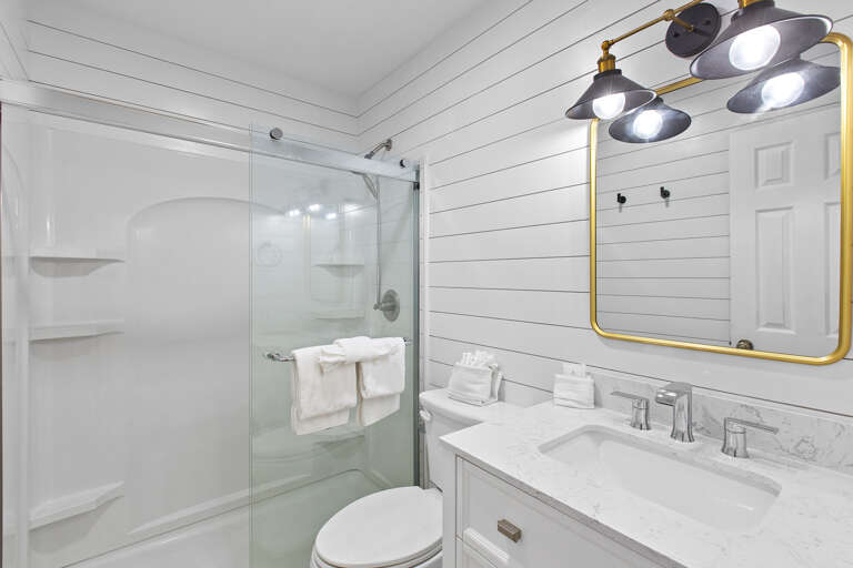 Costa Del Sol A8 Guest Bathroom