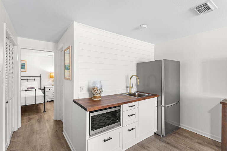 Costa Del Sol A8 Kitchenette