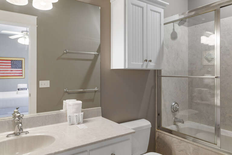 22-Anchors-Away-Bathroom-4