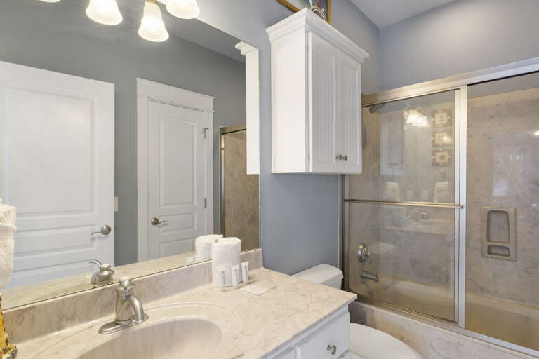 22-Anchors-Away-Bathroom-5