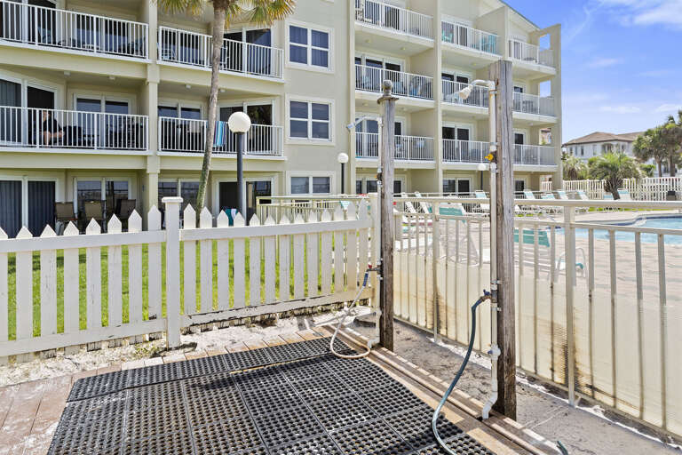 22-Maravilla-Outdoor-Showers 22-Maravilla-Outdoor-Showers