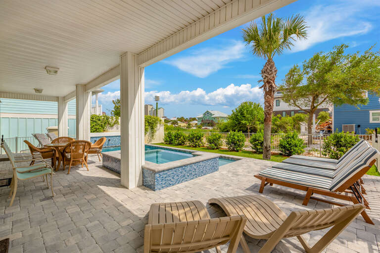 Vitamin Sea Pool Alt