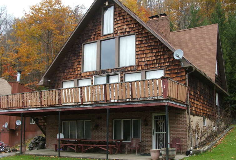 Exterior of SugarTown Chalet