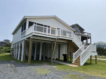 LILLY'S PAD