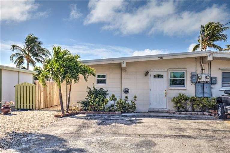 Key Colony Hideaway: 3 Bedroom Vacation Place for Rent in Key Colony Beach  Florida (117562) - Find Rentals