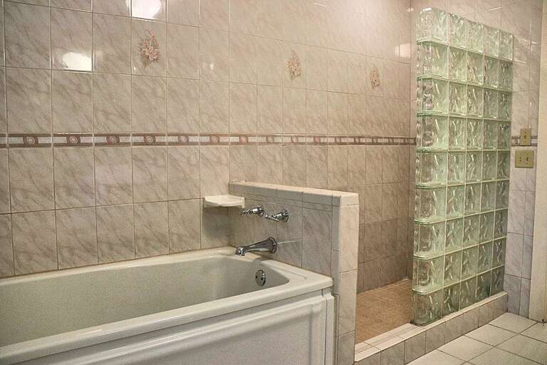 Jetted tub & walk-in shower