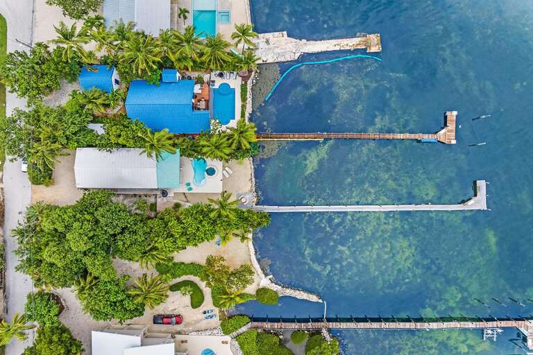 La Casa Habana Grassy Key, FL 3 Bedrooms 8 Guests