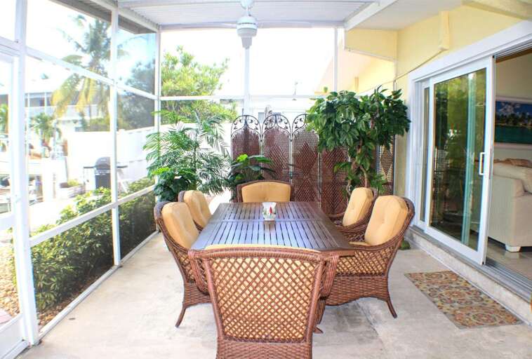 Outdoor seating another shot