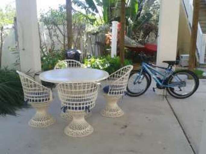 Sownstairs area Sownstairs area