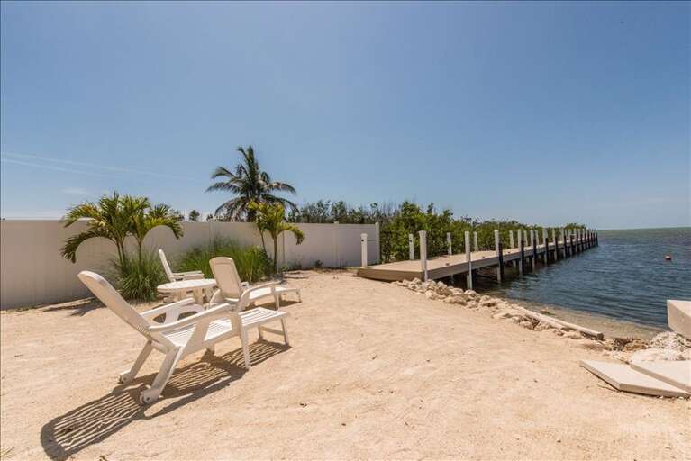 Dock / Beach Dock / Beach