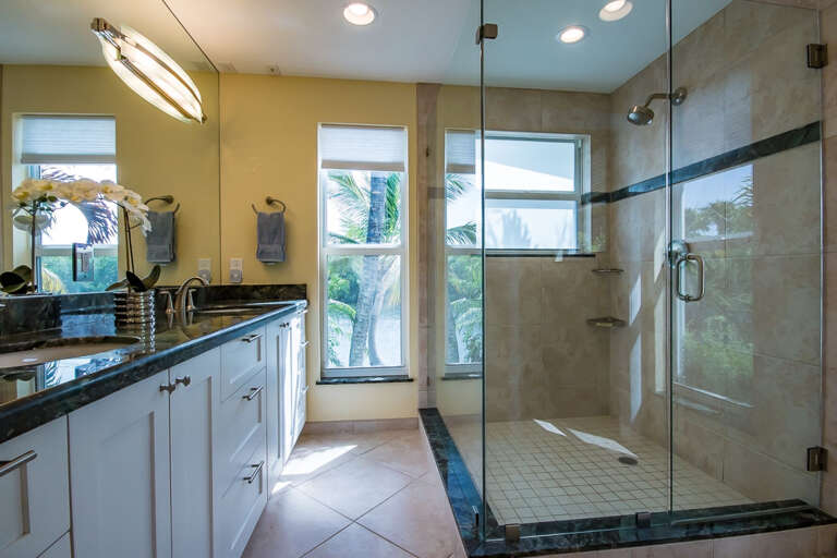 Master Bath (3rd) Master Bath (3rd)