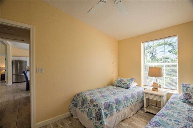 Twin Bedroom Twin Bedroom