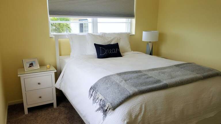 queenbed2 queenbed2