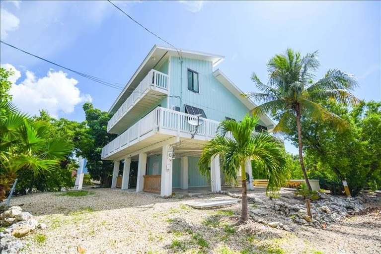 Sunset Chaser Monthly 2 Bedroom Vacation Home Rental Ramrod Key FL With Bay Views (142380