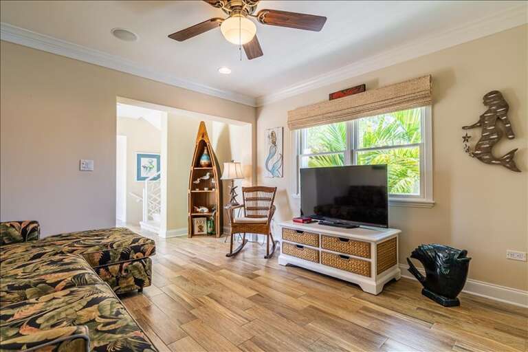 Extra Sitting Room Extra Sitting Room