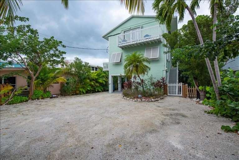 Barry's Fish Shack Florida Keys 2 Bedroom Vacation Place Home Little