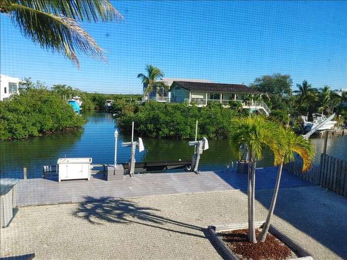 Dock Dock