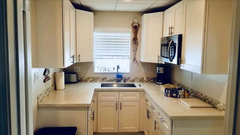 Guest House Kitchenette