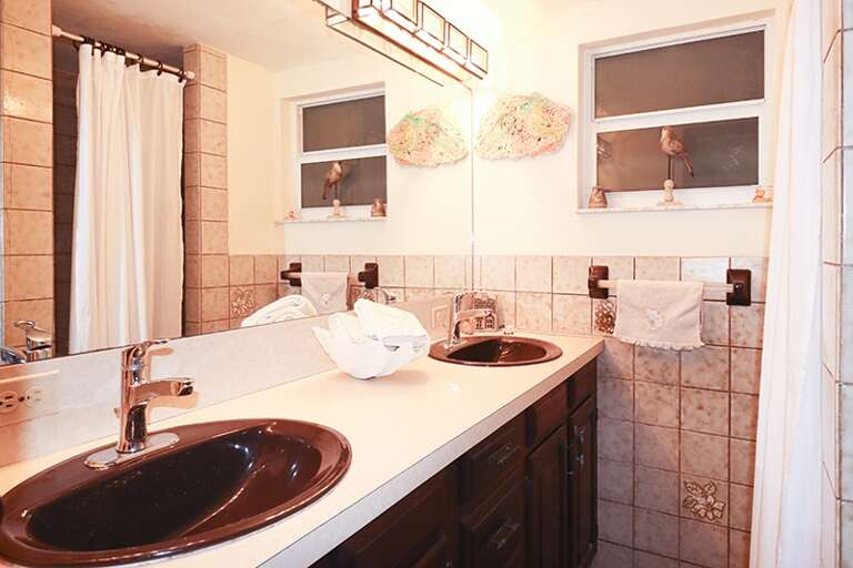 Master Bathroom / Shower