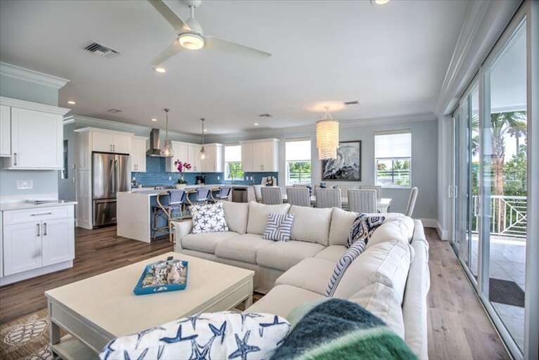 Living Area Living Area