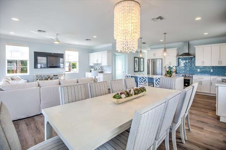 Dining Area Dining Area