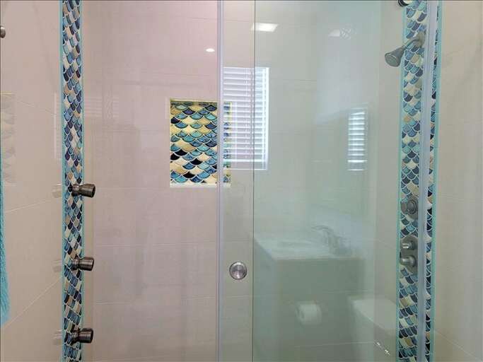 Master shower Master shower