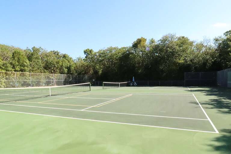Tennis/ Pickle Ball Courts Tennis/ Pickle Ball Courts