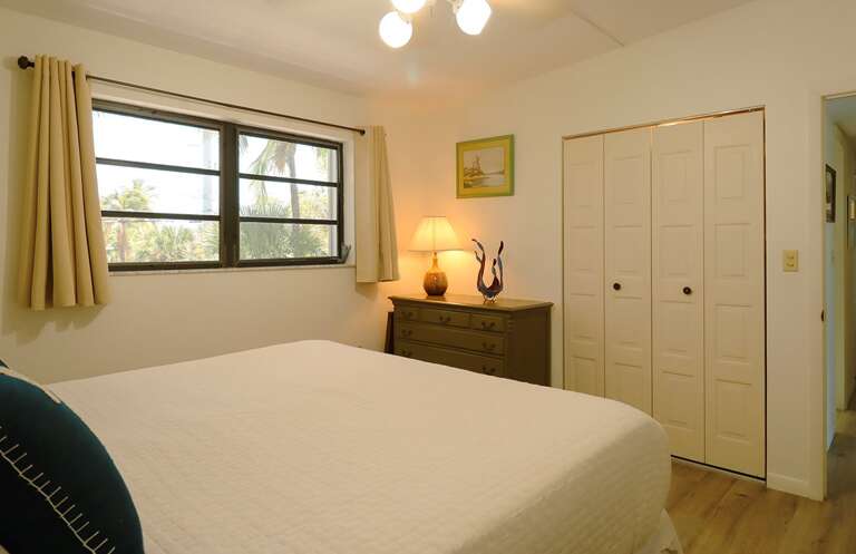 Upstairs 2nd Bedroom